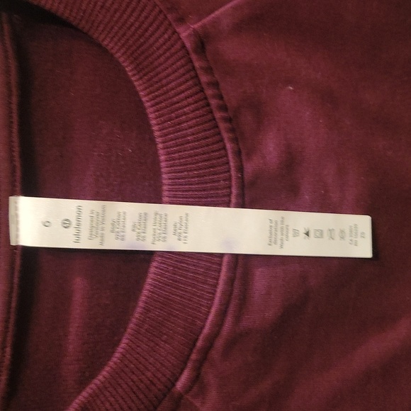 Lululemon Scuba Crew in Garnet - Picture 3 of 4